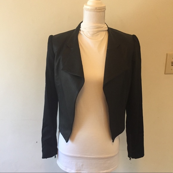 Alice + Olivia Jackets & Blazers - Alice + Olivia 100% lamb skin leather jacket